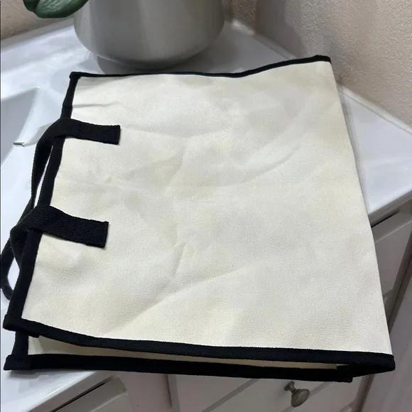 Mickey Mouse Black and White  Tote Bag NWOT - Picture 6 of 7